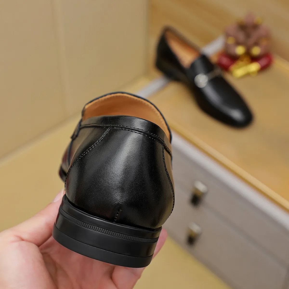 Men's Men's Shoes 260 Ferragamo [Ferragamo] top imported suit men's shoes 💯Original copy of the official website, product materials: selected imported embossed calfskin + luxury hardware buckle accessories ~ imported water-dyed cow 🐂 leather lining. Strong three-dimensional visual effect, original combination outsole, multiple colors available😘 Size: 38-45